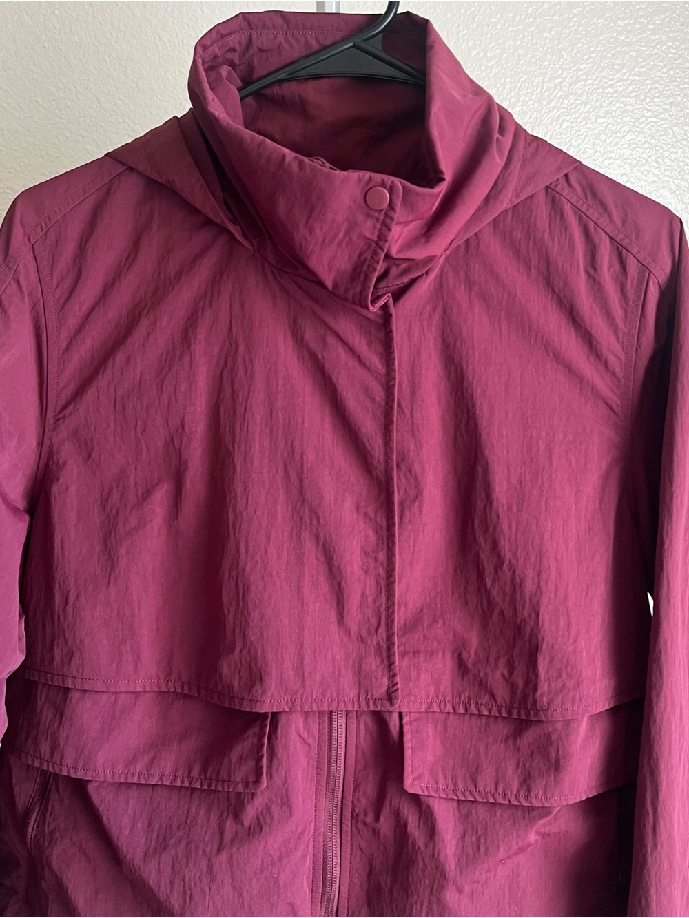 Lululemon Always Effortless Jacket Size 6 Wine Berry - Picture 4 of 14